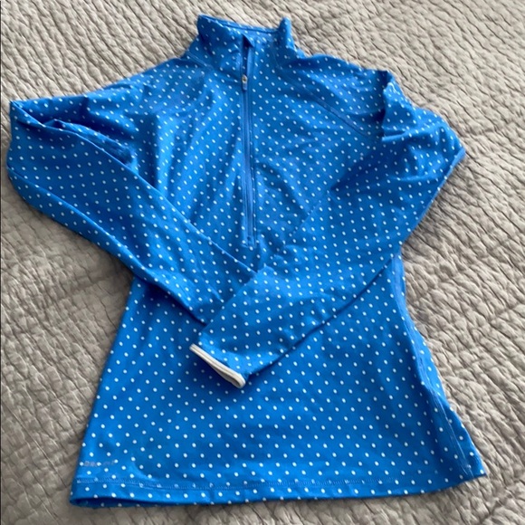 Nike Tops - Nike pullover